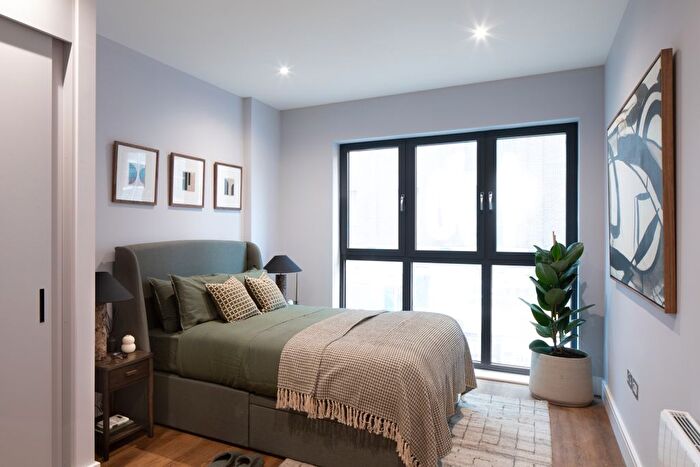 1 Bedroom Flat To Rent In Enclave: Birmingham City, Hurst St Birmingham, B5