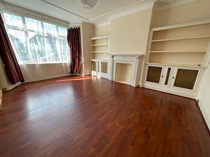 5 Bedroom Terraced House To Rent In Chamberlayne Road, Kensal Rise, NW10