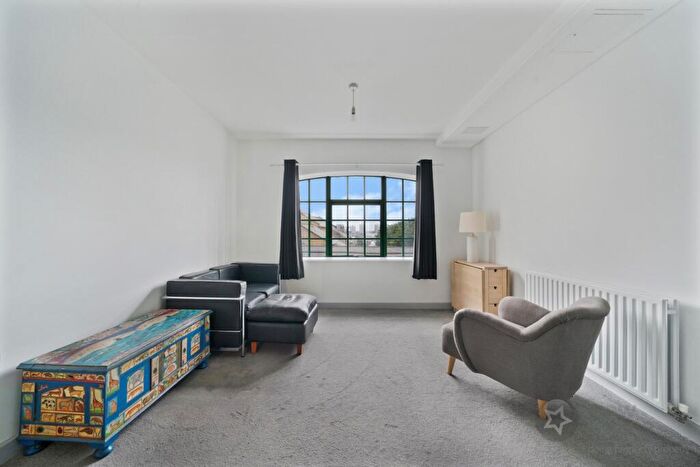 Flat To Rent In Mocha Court, Taylor Place, Bow, E3