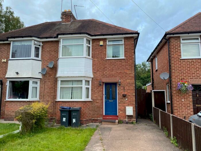 3 Bedroom Semi-Detached House To Rent In Brookside Avenue, Birmingham, B13