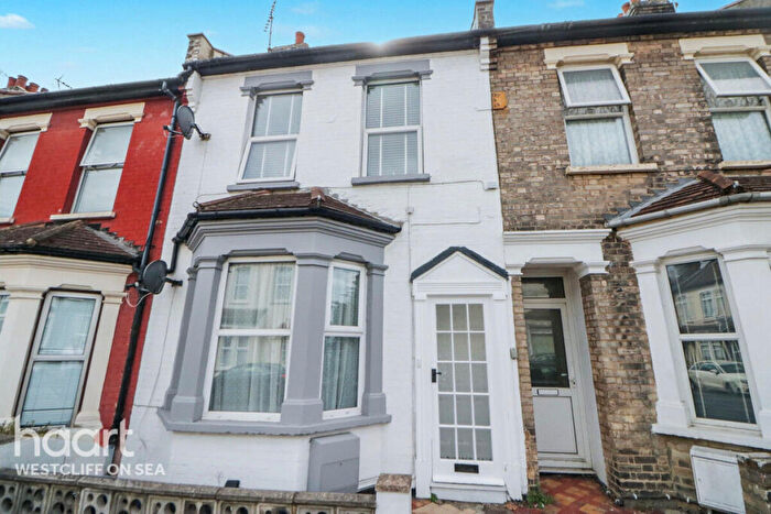 1 Bedroom Flat For Sale In Dalmatia Road, Southend-on-Sea, SS1