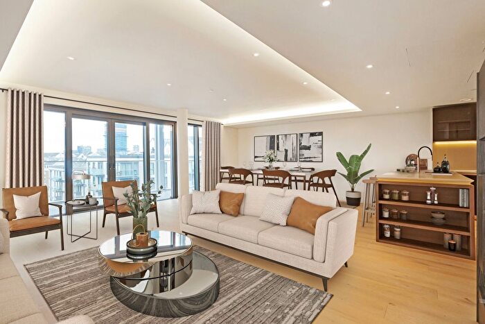 4 Bedroom Flat To Rent In Lots Road, London, SW10