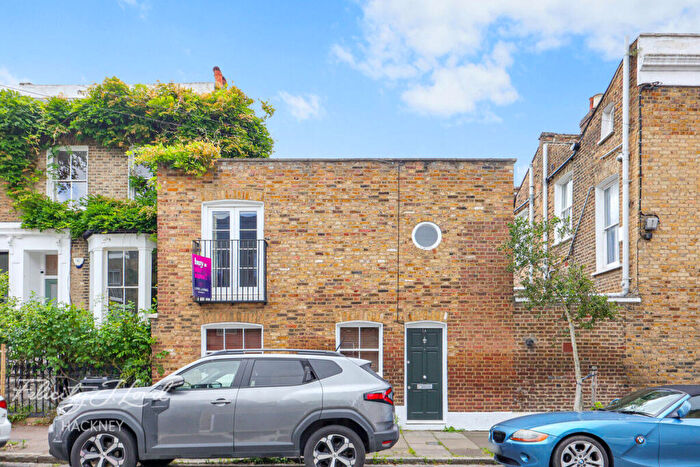 1 Bedroom Flat For Sale In Killowen Road, London, E9