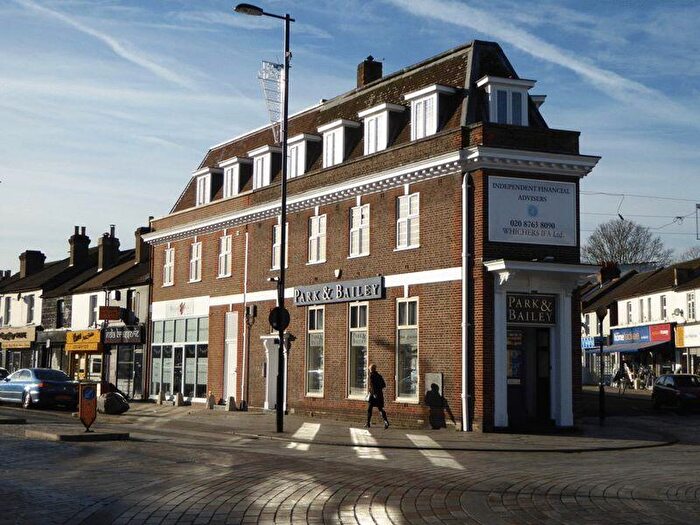 Apartment To Rent In Brighton Road, Coulsdon, CR5