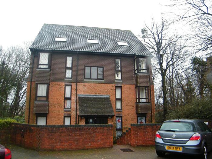 1 Bedroom Apartment To Rent In Tremona Court, Shirley, SO16