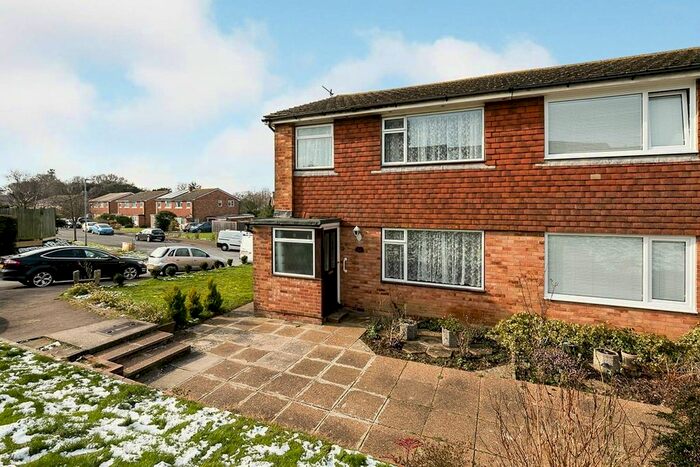 3 Bedroom Terraced House To Rent In Sedlescombe Gardens, St. Leonards-On-Sea, East Sussex, TN38