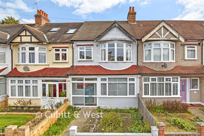 3 Bedroom Terraced House For Sale In Addiscombe Avenue, Croydon, Surrey, CR0
