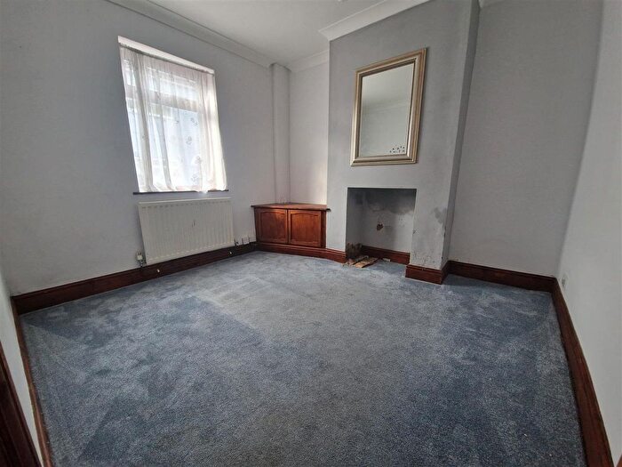 3 Bedroom Terraced House For Sale In Horace Street, Swindon, SN2