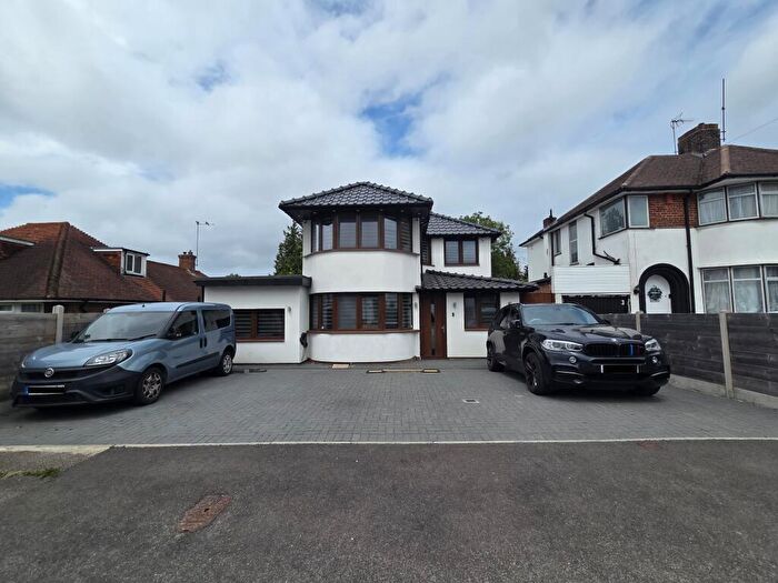 5 Bedroom Detached House To Rent In Felstead Way, LU2