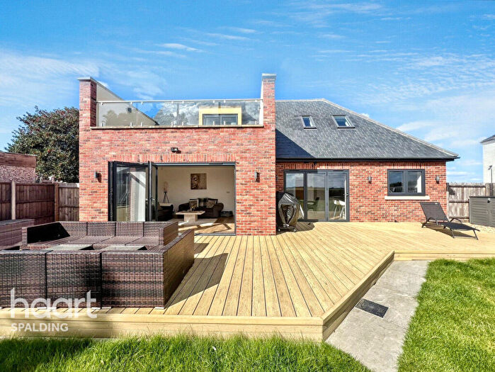 5 Bedroom Detached House For Sale In Dowsdale Bank, Shepeau Stow, PE12
