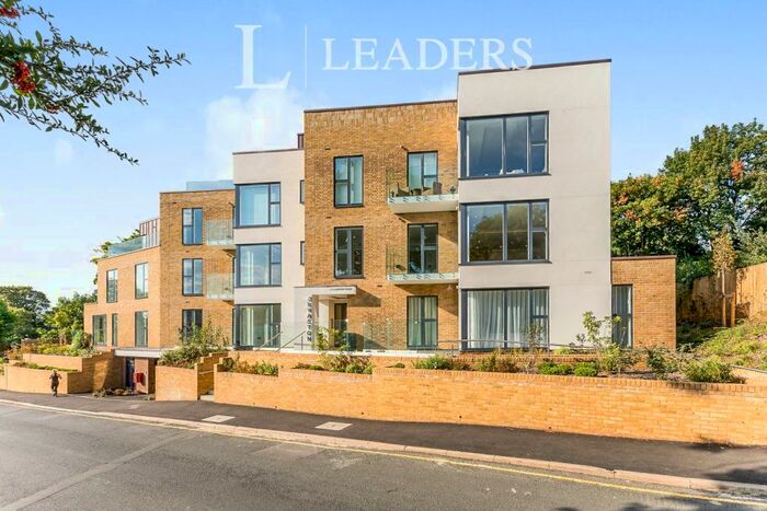 2 Bedroom Apartment To Rent In Clandon Road, Guildford, GU1