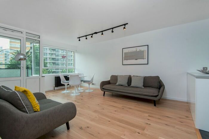 2 Bedroom Flat To Rent In Wilkins House, Churchill Gardens, London, SW1V