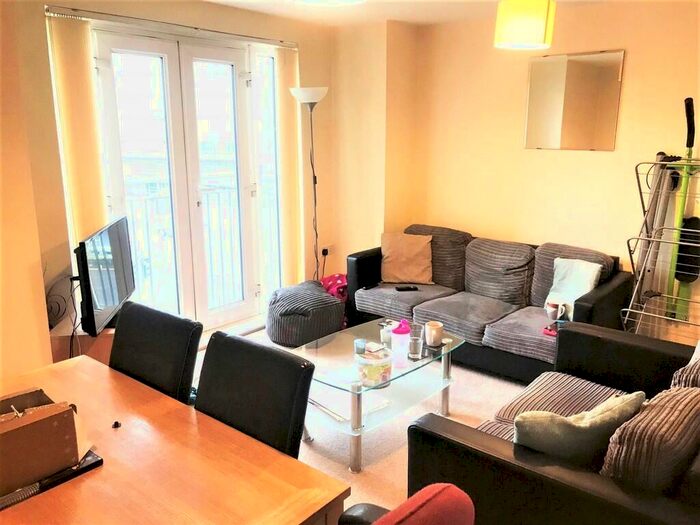 2 Bedroom Apartment To Rent In Fusion, Manchester, M5