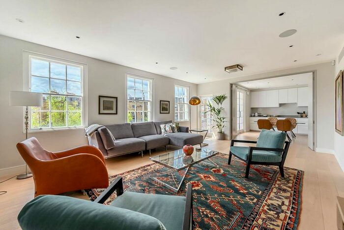 3 Bedroom Flat To Rent In Eaton Place, Belgravia, London, SW1X