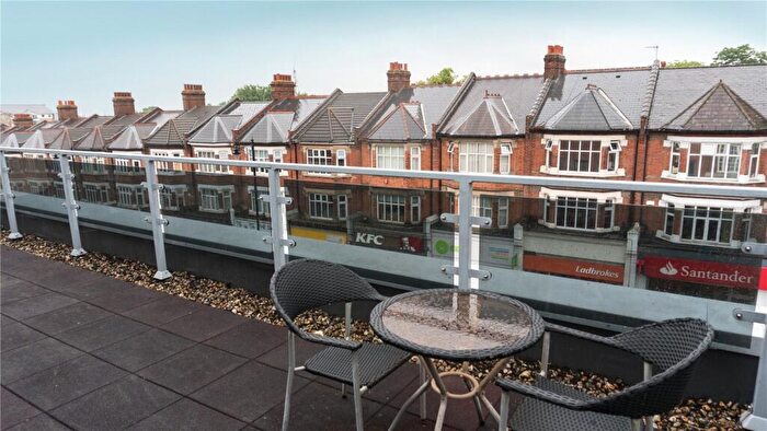 2 Bedroom Penthouse For Sale In Woodcote Road, Wallington, SM6
