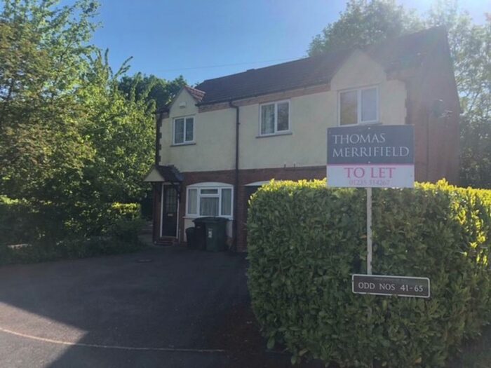 2 Bedroom Detached House To Rent In St Hughs Rise, Didcot, OX11