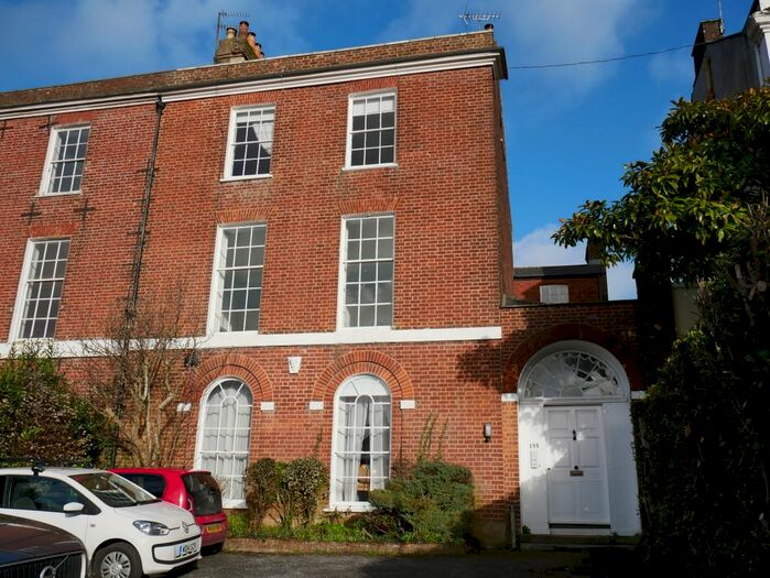 1 Bedroom Flat To Rent In Magdalen Road, St Leonards, Exeter, EX2