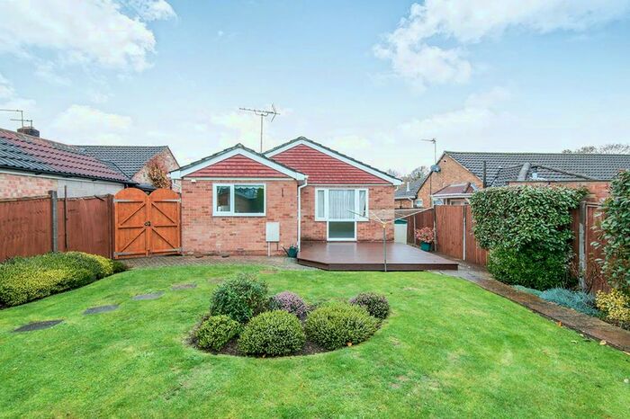 3 Bedroom Bungalow To Rent In Abbeyfield Drive, Fareham, Hampshire, PO15