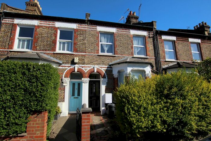 1 Bedroom Flat To Rent In Earlsfield Road (), Wandsworth, SW18