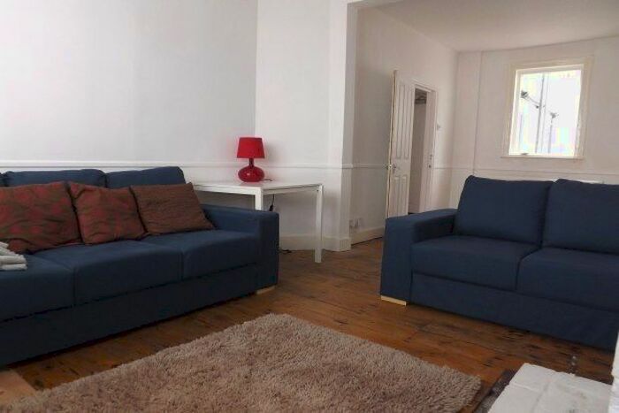 3 Bedroom Property To Rent In Over Street, Brighton, BN1