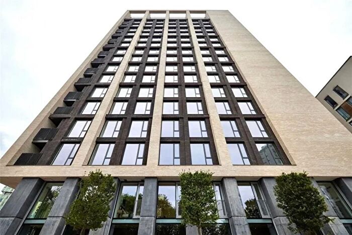 2 Bedroom Flat To Rent In Fifty Five, Queen Street, M3