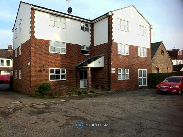 2 Bedroom Flat To Rent In Chandler Road, Bexhill-On-Sea, TN39