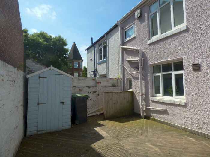 2 Bedroom House To Rent In Belles Ville, Gilesgate, DH1