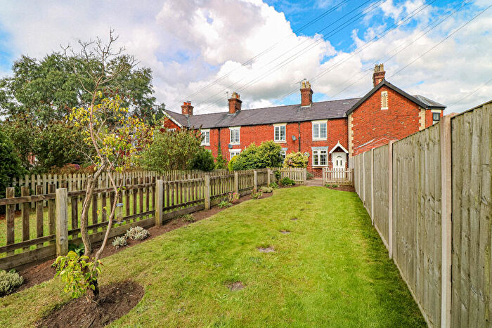 2 Bedroom Cottage For Sale In Heath Terrace, Sandbach, CW11