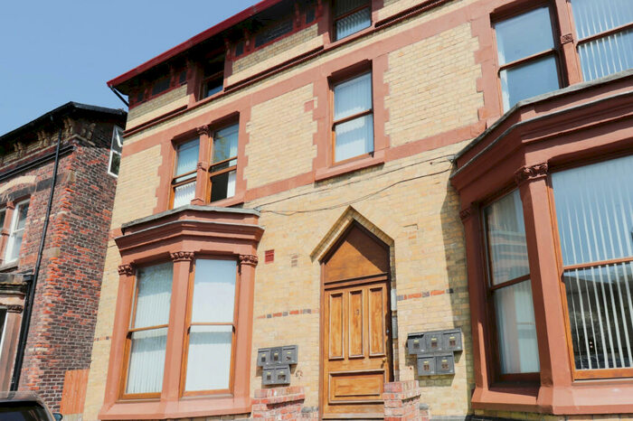 2 Bedroom Apartment To Rent In Crosby Road South, Liverpool, Merseyside, L22