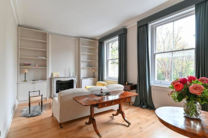 3 Bedroom Flat For Sale In Tregunter Road, Chelsea, London, SW10