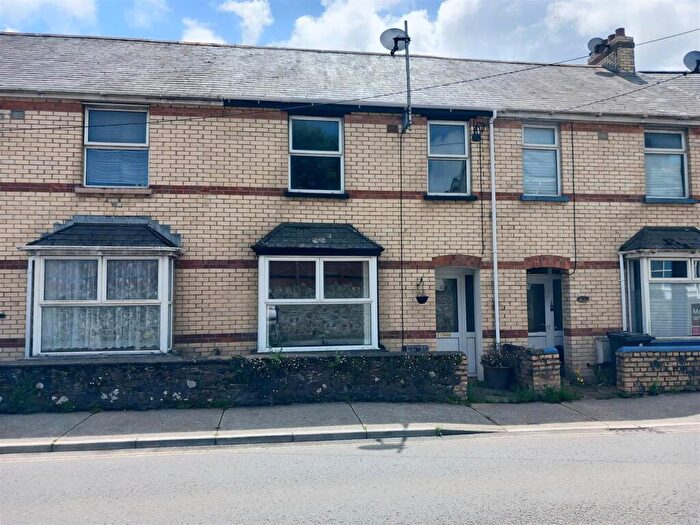 3 Bedroom House For Sale In Clovelly Road, Bideford, EX39