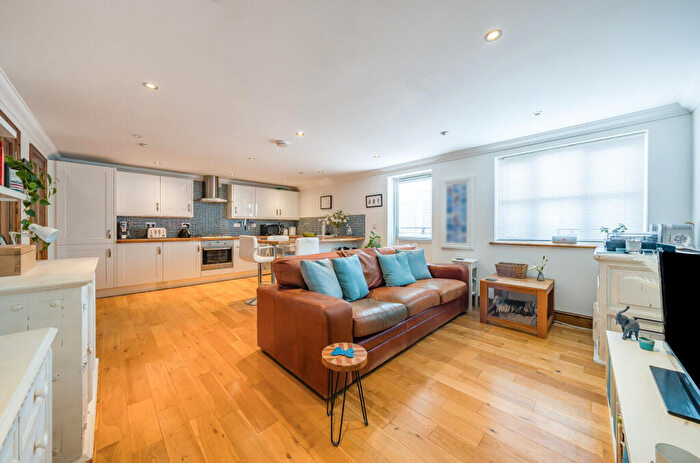 3 Bedroom Maisonette For Sale In Regency Way, Riverside, Bishop's Stortford, Hertfordshire, CM23