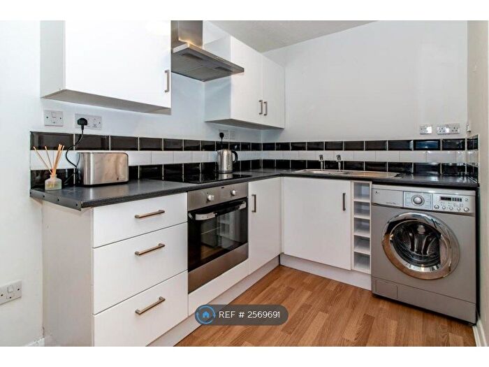 1 Bedroom Semi-Detached House To Rent In Willow Drive, Bicester, OX26