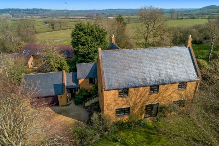 4 Bedroom Detached House For Sale In Arlescote, Banbury, OX17