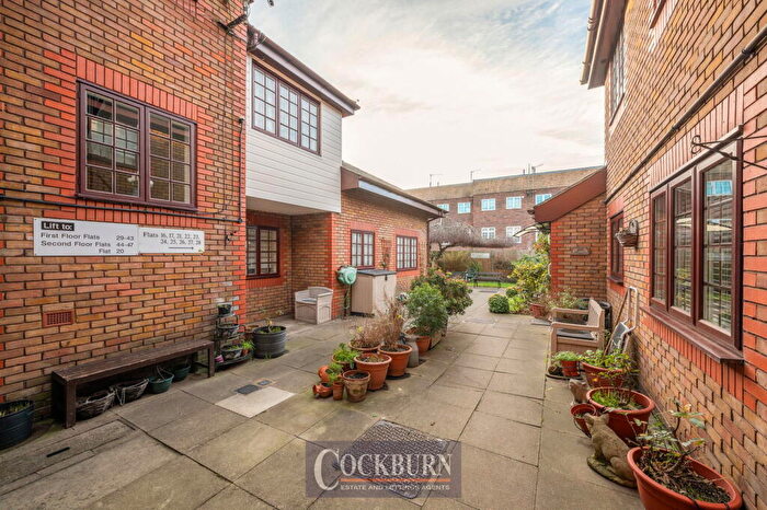 2 Bedroom Flat For Sale In Footscray Road, New Eltham, SE9