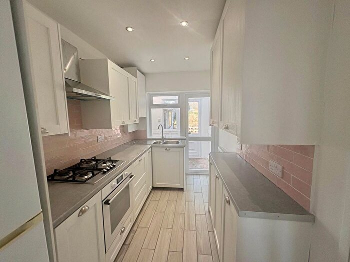 3 Bedroom Property To Rent In Hill Crest Grove, Birmingham, B44