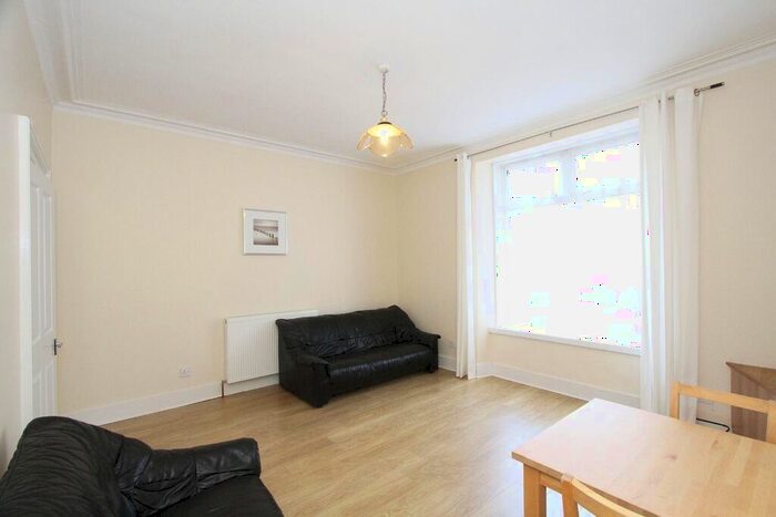 1 Bedroom Flat To Rent In Wallfield Crescent, Rosemount, Aberdeen, AB25