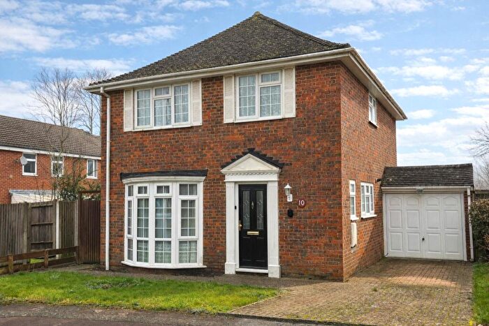 4 Bedroom Detached House For Sale In Pinewood Drive, Chatham, Kent, ME5