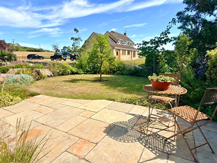 4 Bedroom Detached House For Sale In Bredons Norton, Tewkesbury, GL20