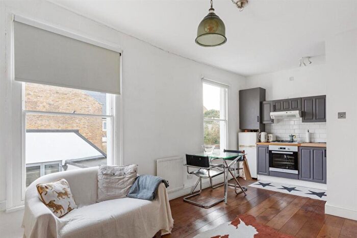 1 Bedroom Flat For Sale In Maxted Road, SE15
