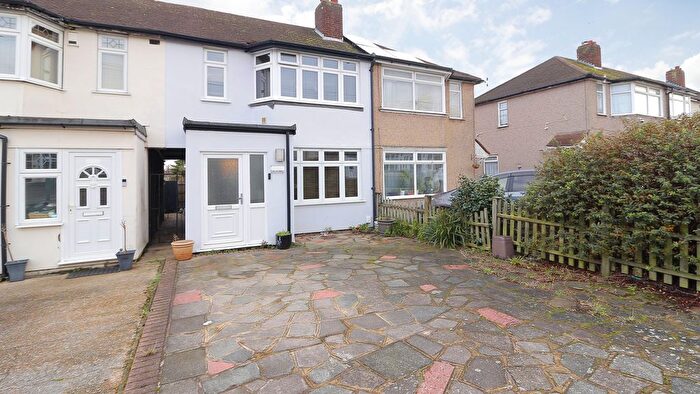 3 Bedroom Terraced House For Sale In Radnor Avenue, Kent, DA16