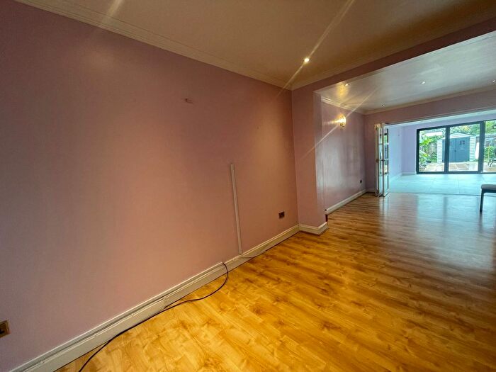 4 Bedroom Semi-Detached House To Rent In Danemead Grove, Northolt, Greater London, UB5