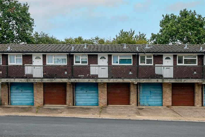 Studio To Rent In Waveney, Hemel Hempstead, HP2
