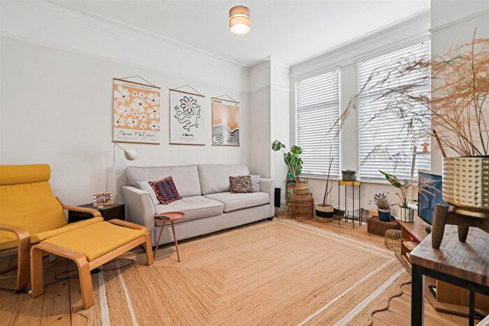 1 Bedroom Flat To Rent In Grenfell Road, Mitcham, CR4