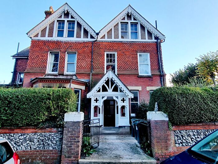 3 Bedroom Flat To Rent In Arundel Road, Eastbourne, BN21