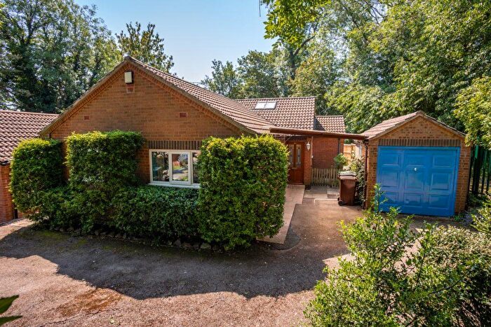 3 Bedroom Detached Bungalow For Sale In Greengate Lane, Birstall, Leicester, LE4