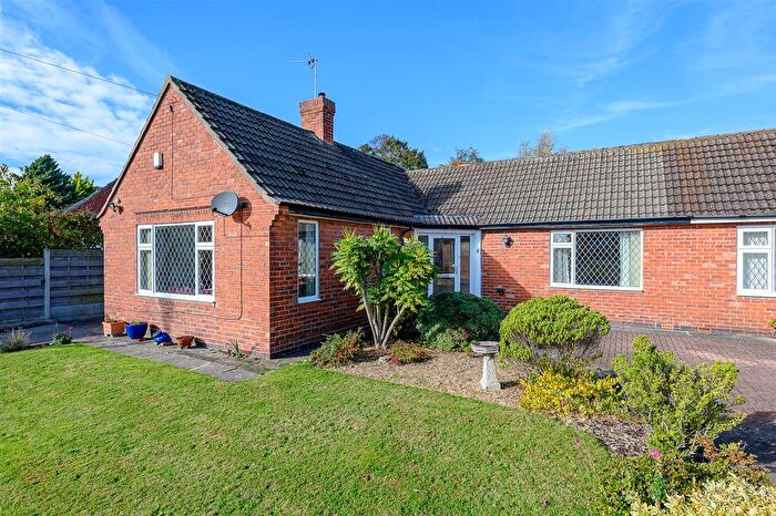 2 Bedroom Semi Detached Bungalow For Sale In Newlands Drive, York, YO26