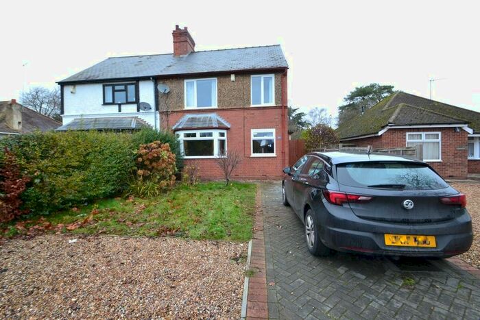 4 Bedroom Semi-Detached House To Rent In Overstone Road, Moulton, Northampton NN3