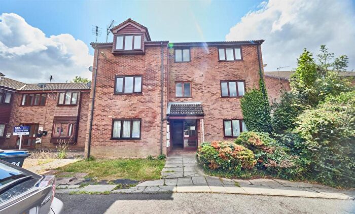 1 Bedroom Apartment To Rent In Willow Close, Burbage, LE10