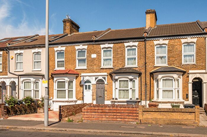 3 Bedroom Terraced House For Sale In Grange Park Road, London, E10